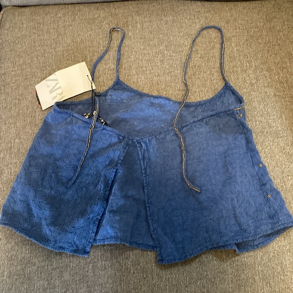 CROP TOP - Picture 2 of 2